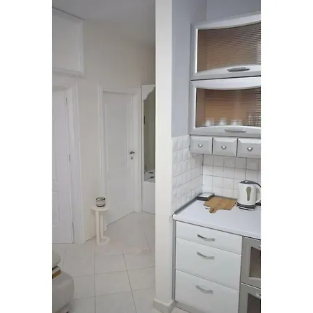 Apartment Qerret Golem (Tirana)